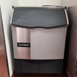 Commercial Ice Maker