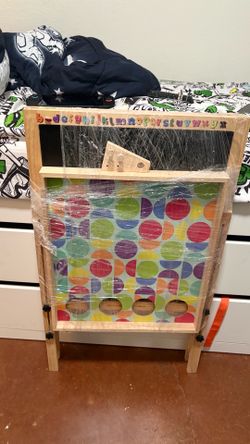 Kids dry erase/ chalk board easel
