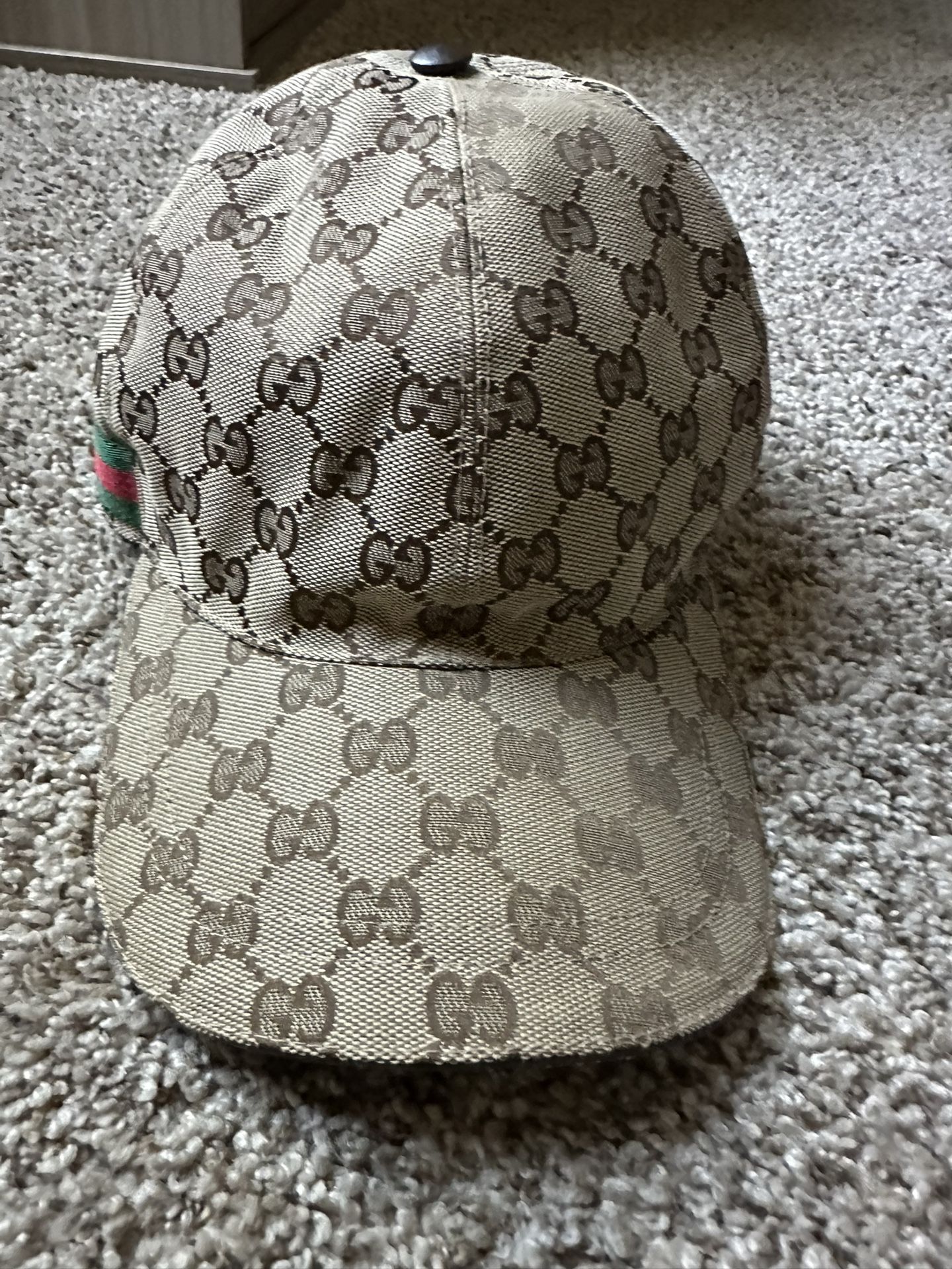 Gucci Hat Size XL Like New