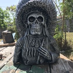 Brand New Stone 15 Inch Statue 