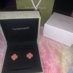 Van Cleef & Arpels Sweet Alhambra Earrings VCA AU750