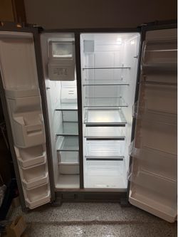 Whirlpool 33-inch Wide Side-by-Side Refrigerator - 21.4 cu. ft. - WRS321SDHZ08