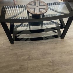 Glass TV entertainment/Stand