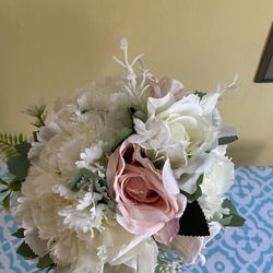 Bride’s Maid Bouquets 