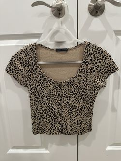 Brandy Melville Women’s Patterned Crop-Top
