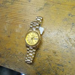Seiko Ladies Watch Gold Tone