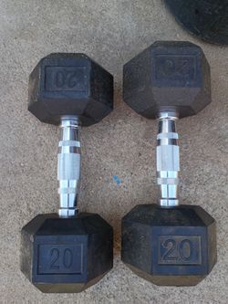 Weight lifting dumbbells 40 lb 20 lb each no offers no trade 75th Ave Indian School serious buyers only please