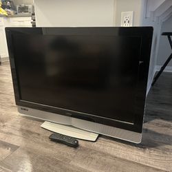 Working 37” Costco Visio Flat Screen TV With Remote $30 215 & Clinton Keith Rd 