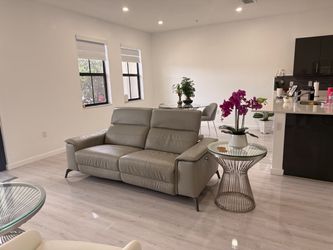 Great price for Pearson Gray Leather Left Bumper Power Reclining Sectional – CITY Furniture