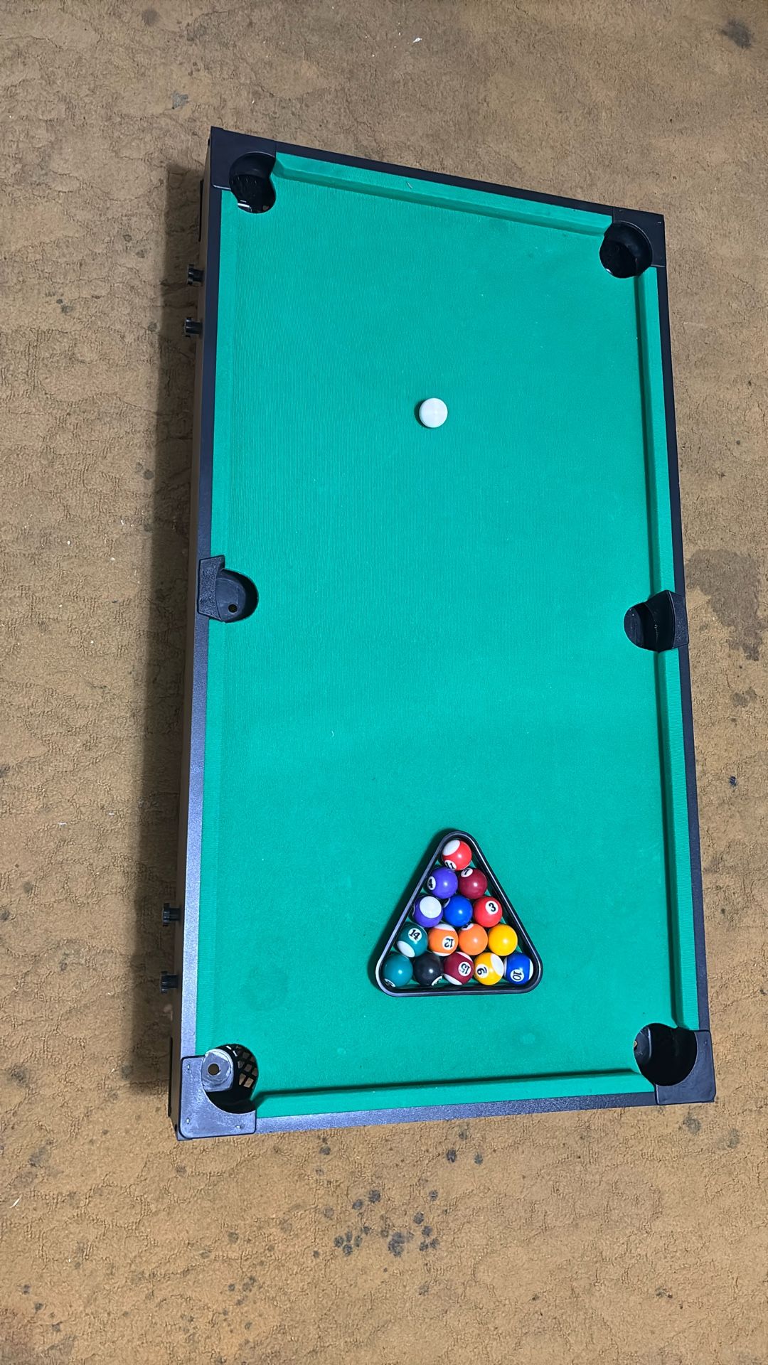 Pool Set Table