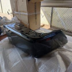 2015 Toyota Tundra - Rear, Driver and Passenger Side Bumper End