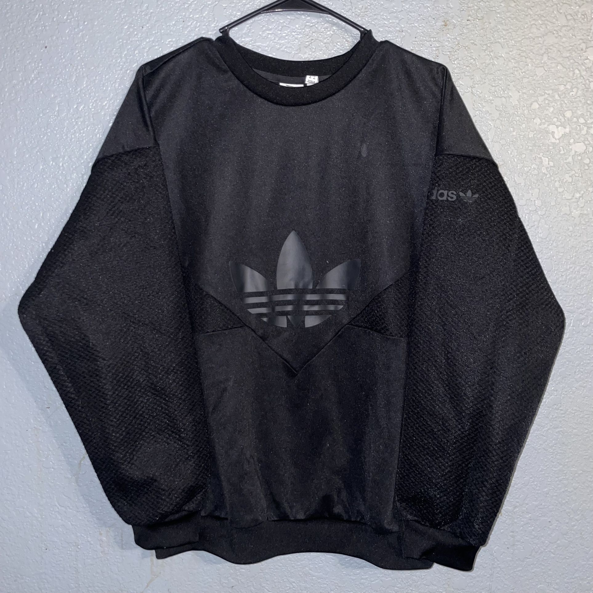 Woman’s Adidas Black Sweater (M)