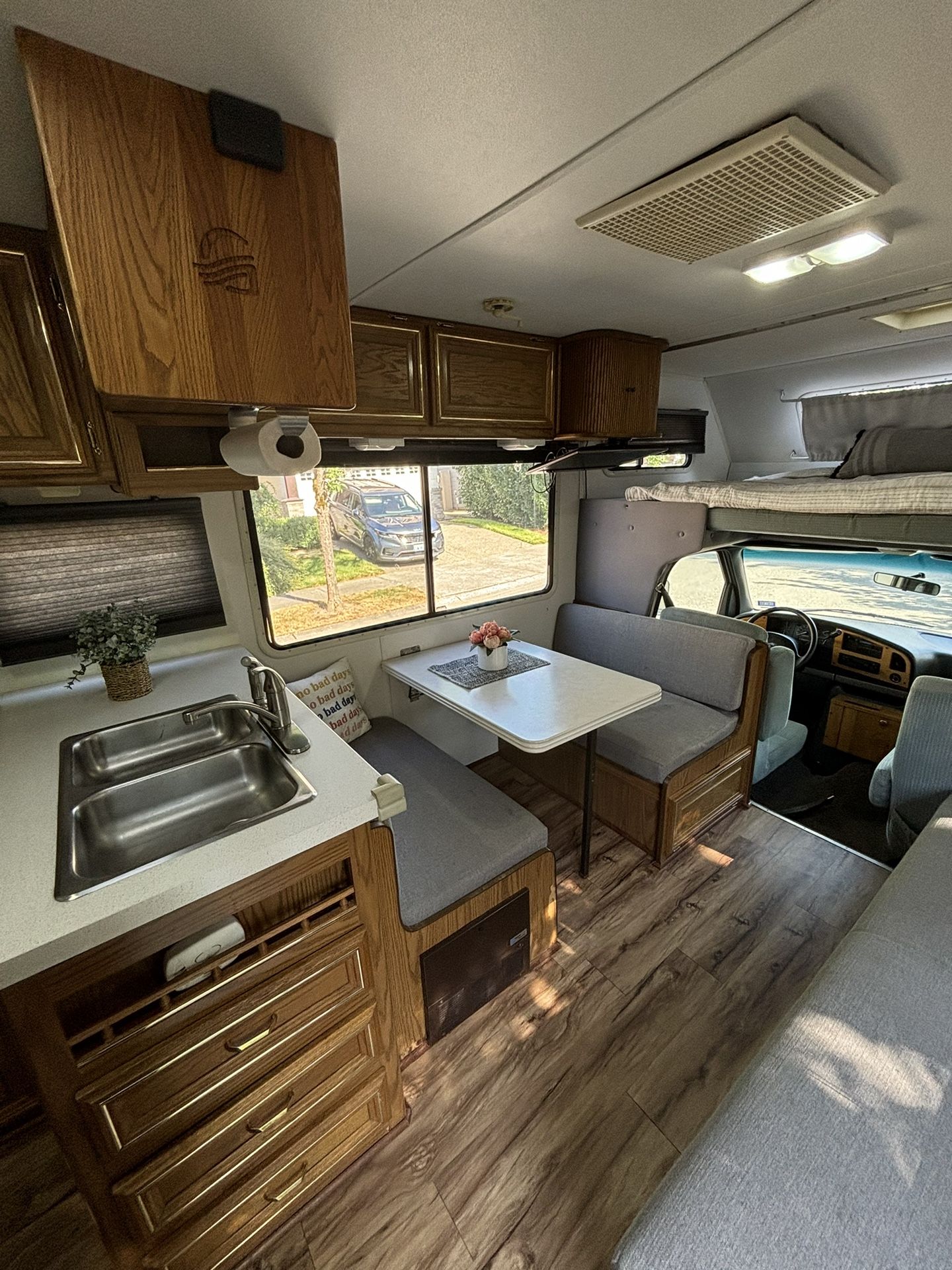 Class C RV - 29 Ft w/ 60,000 Miles