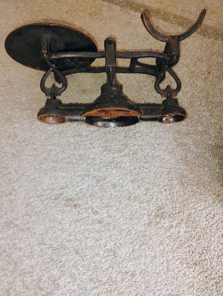 Vintage Scale No Weights Pickup Only Cash