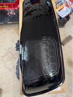 Harley bag lids W/6x9 spkrs cut outs