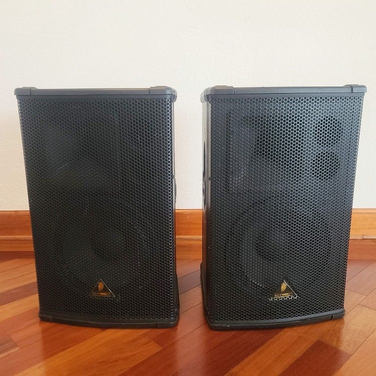 Passive Speakers 1,200 Watts 12" Beringher Eurolive B1220Pro