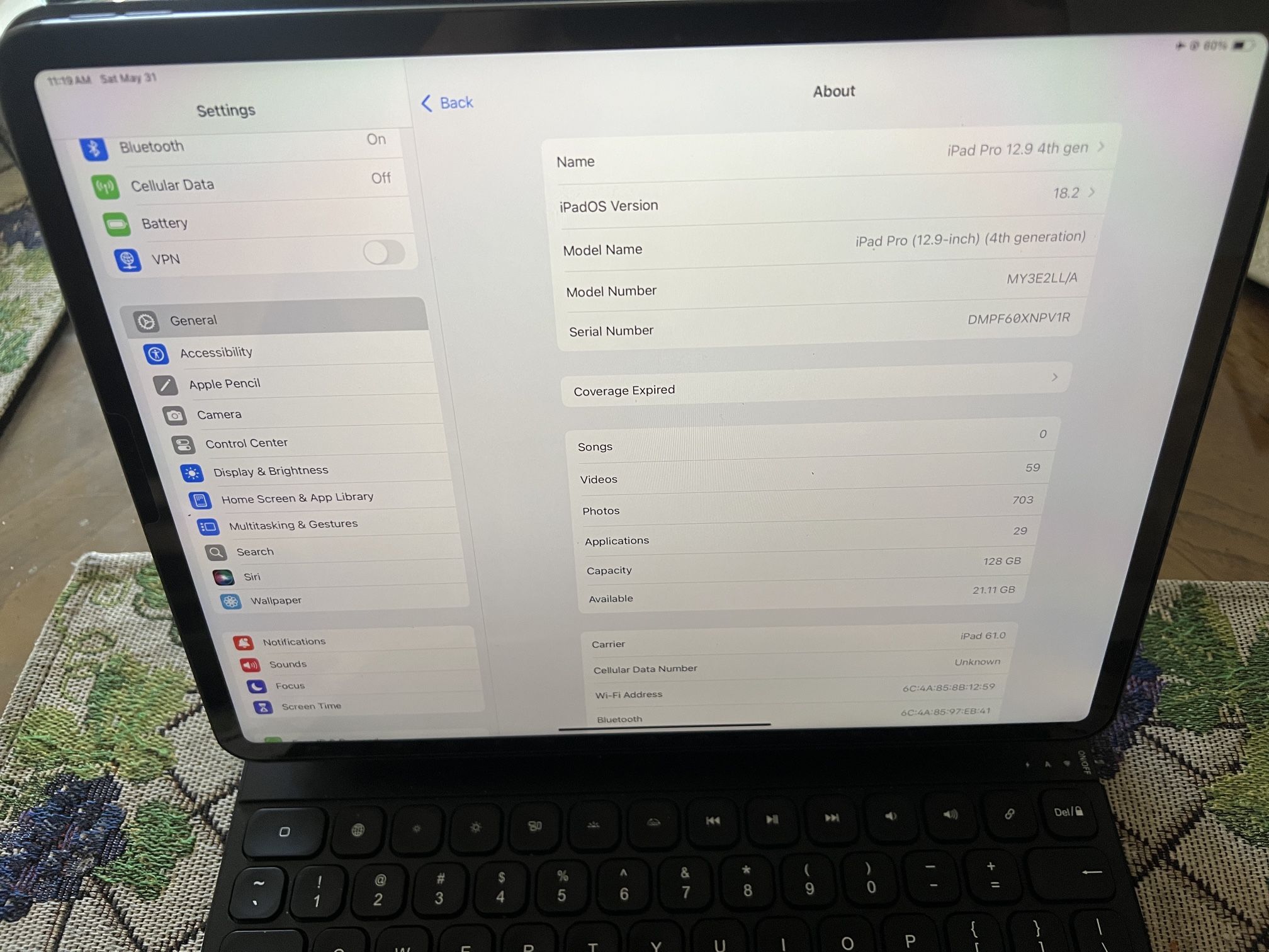 iPad Pro 12.9 4th Gen Wifi and Cellular 128gb with Typecase Magic Keyboard Pencil And Screen Protector