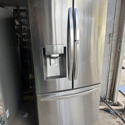 LG REFRIGERATOR 