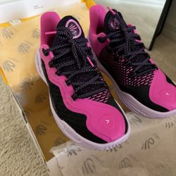 Curry 11 - Women10/Men8.5