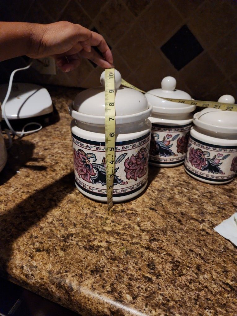 Kitchen Consister Ceramic $19