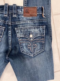 Men’s Rock Revival Jeans Size 32x34- Straight Fit
