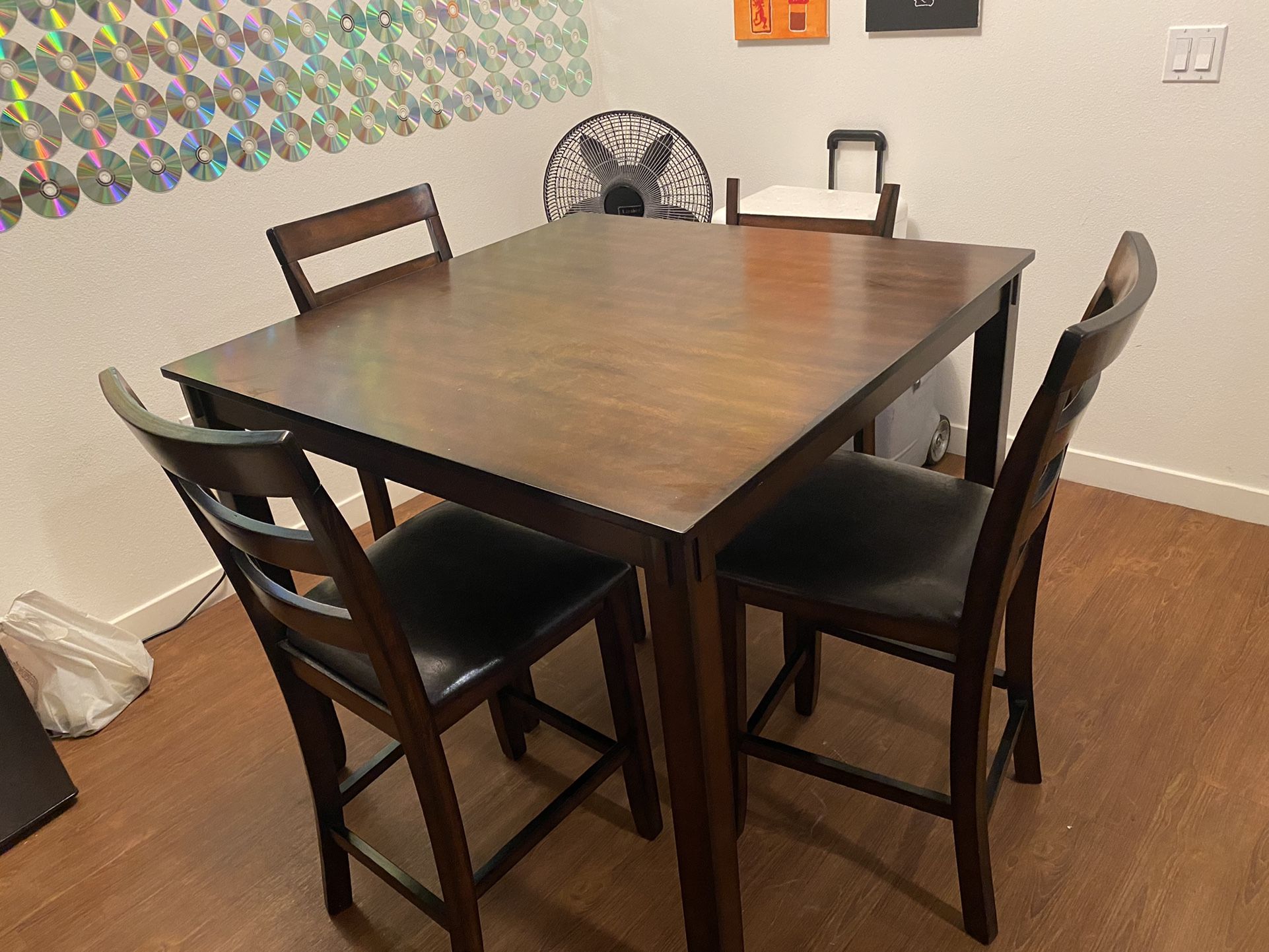 Dining Table Set