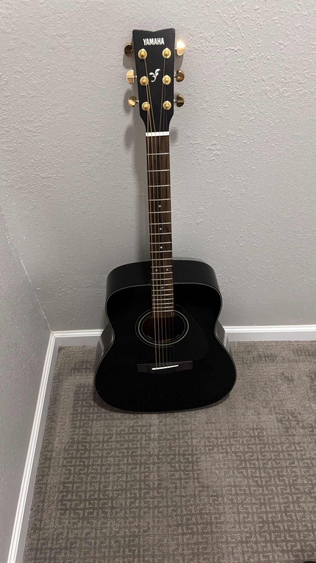 Used yamaha guitar f335