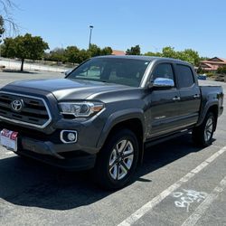 2016 Toyota Tacoma Limited Low Miles 