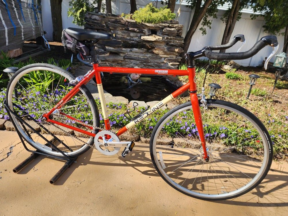 Redline 925 City Commuter Bike