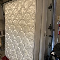 Full Size Mattress