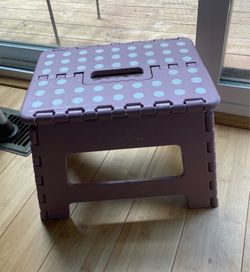 Mauve pink collapsible step stool