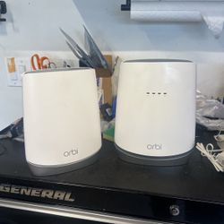 Netgear ORBI Cbr750 Modem WiFi Router 