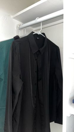 Black Long Sleeve Button-Up Shirt
