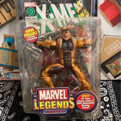 Marvel Legends Sabretooth