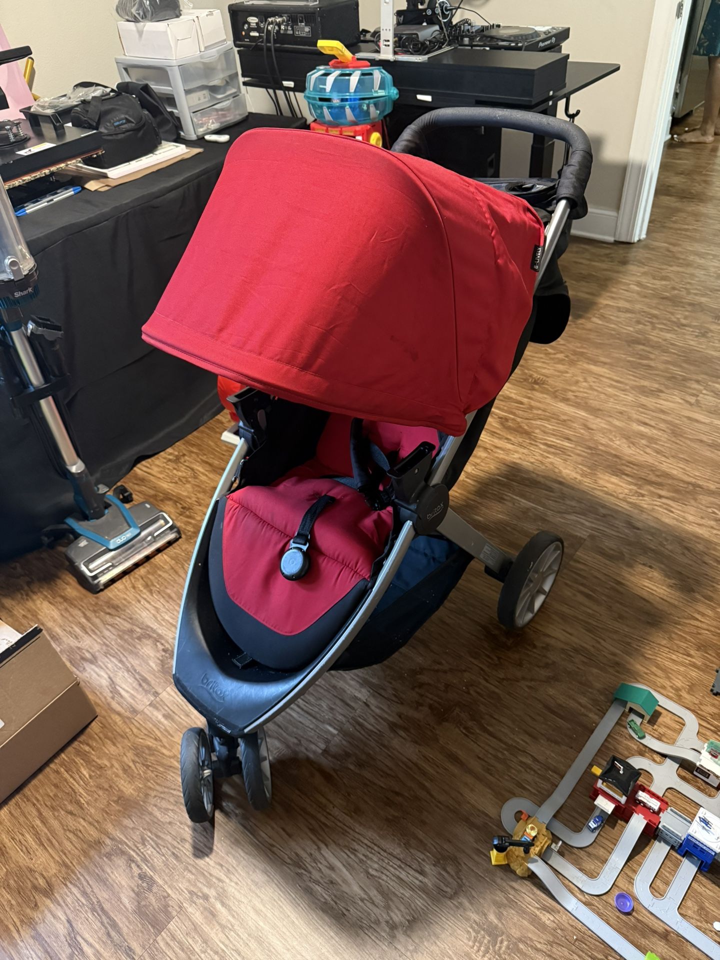 Britax B-Lively Stroller