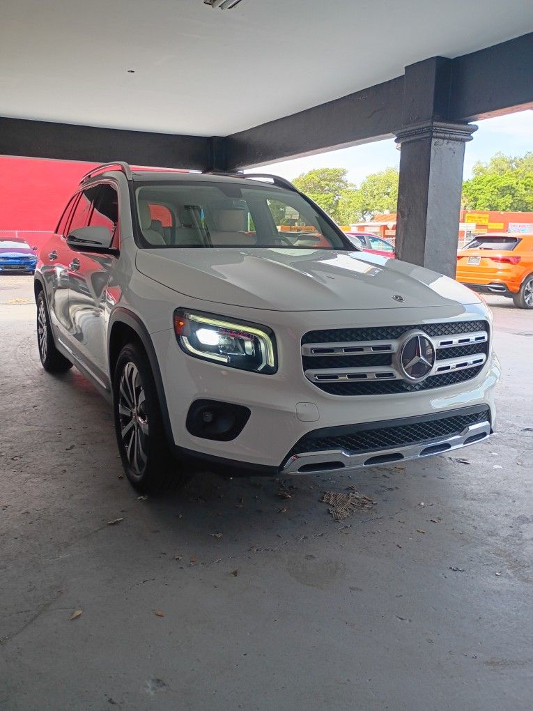 2022 Mercedes-Benz GLB