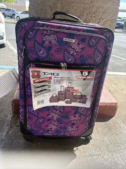brand new check in luggage set