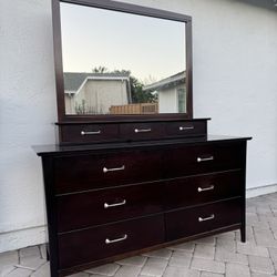 Solid Wood Dresser With Mirror
