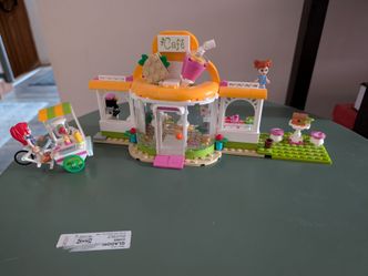 Lego Friends Organic Cafe  & Doggy Daycare