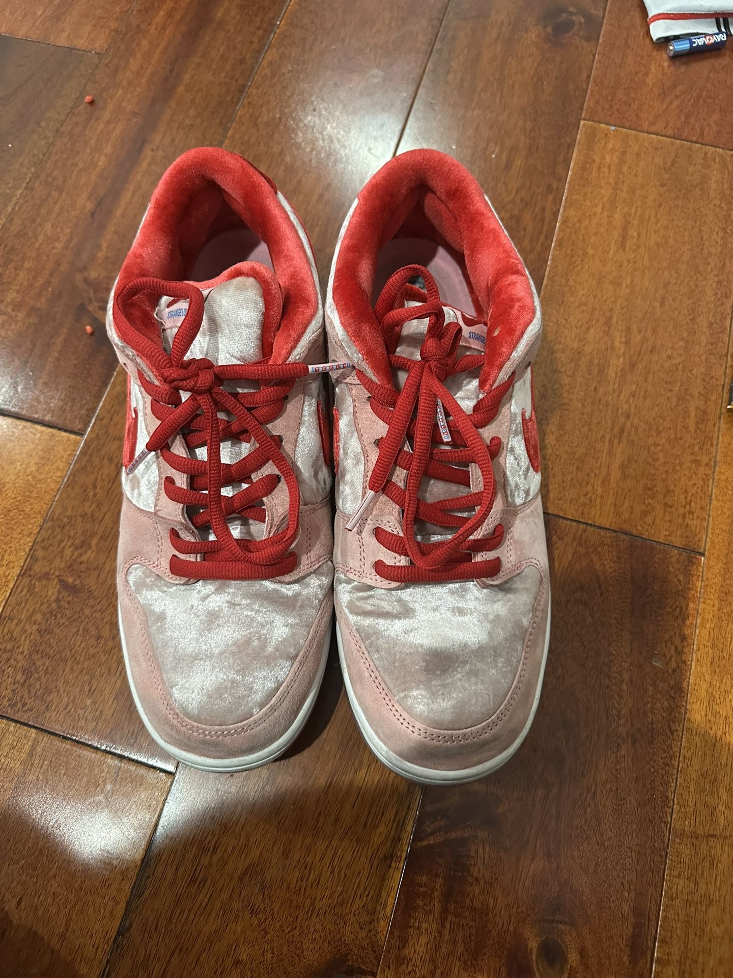 StrangeLove x Nike SB Dunk Low “Valentine’s Day” – Size [11.5]
