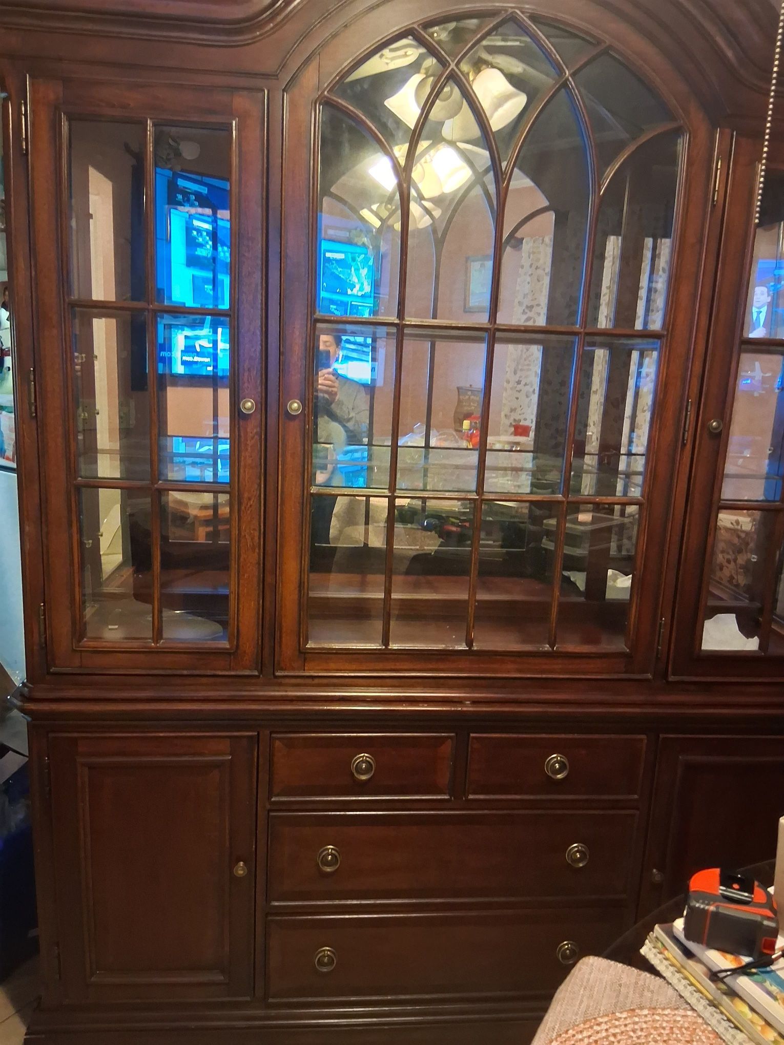 Elegant Vintage China Cabinet With Glass Doors 