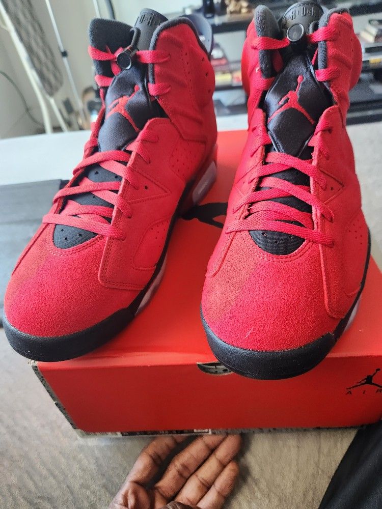 Jordan 6 Retro Varsity Red