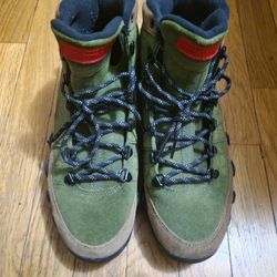 Jordan 9 Retro Boot NRG  Color: MILTARY BROWN / LEGION GREEN 