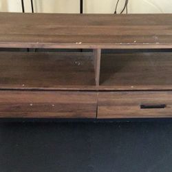 FREE TV STAND 