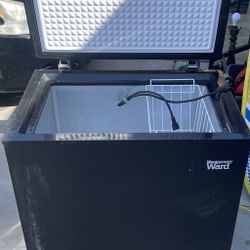 The Montgomery Ward 5.0 Cu. Ft. Chest Freezer