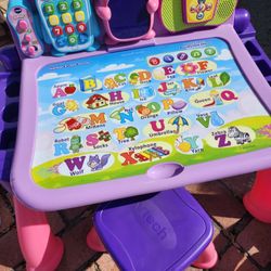 V tech activity Desk