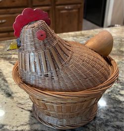 Vintage woven wicker chicken hen basket