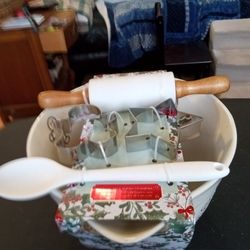 Bake Shop Mixing Bowl New 