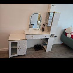 Dressing Table 