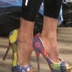 Nice Colorfull Plat Form Heels With Gold Heel 7.5/Tacones De Plataforma 7.5